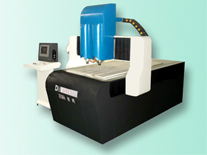 DM3262 動柱式龍門加工中心